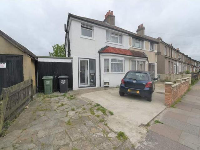 House for rent in New Town, Monks Orchard
