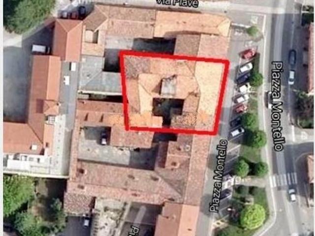 Palazzo in vendita a Inverigo, Lombardia