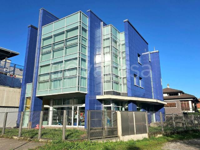 Palazzo in vendita a San Pietro e Paolo, Desio