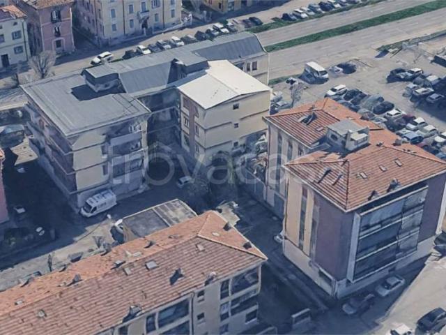 Palazzo in vendita a Modena, Reggio Emilia