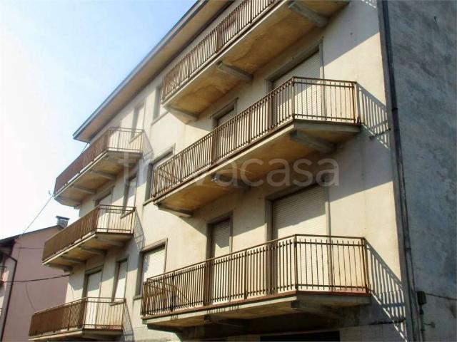 Palazzo in vendita a Calchera, Rota d'Imagna