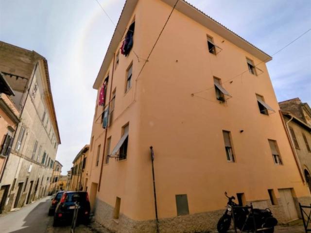 Palazzo in vendita a Tarquinia, Lazio