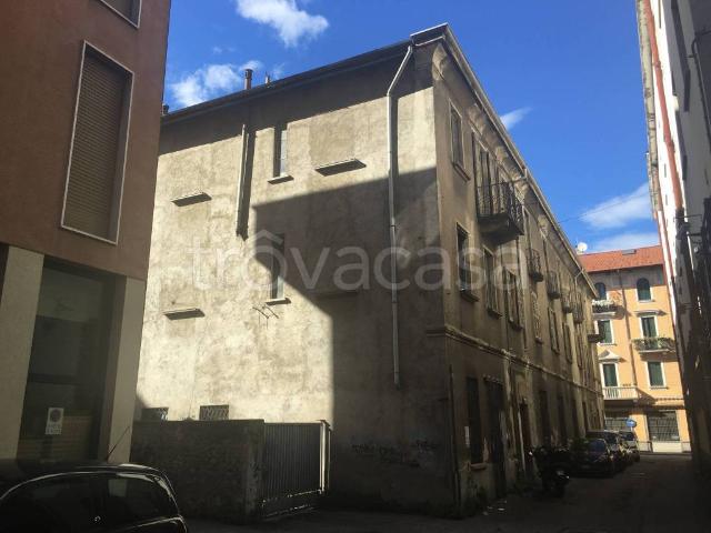 Palazzo in vendita a Biumo Superiore, Varese