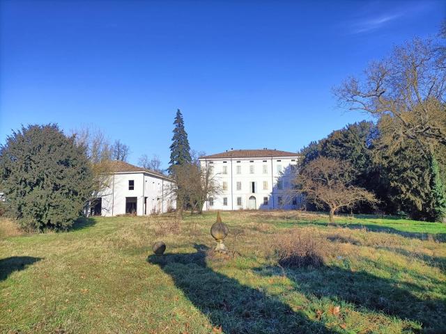 Palazzo in vendita a Unione Terre d'Acqua, Crevalcore