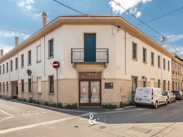 Palazzo in vendita a Piazza, Desio