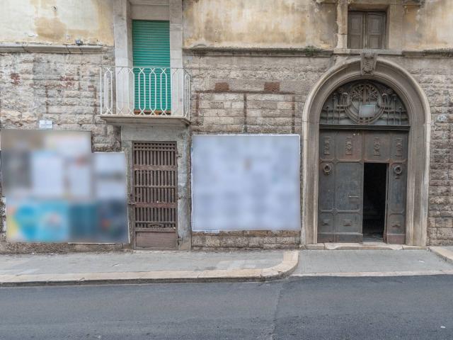 Palazzo in vendita a Puglia, Barletta-andria-trani