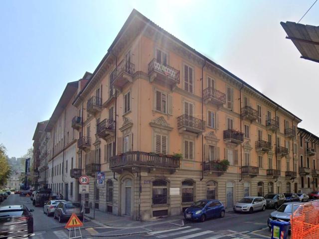 Palazzo in vendita a San Salvario, Torino
