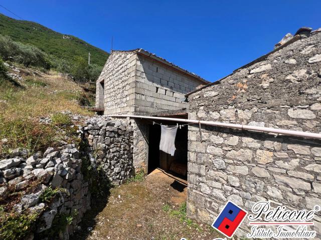 Villa Indipendente in vendita a Castro Dei Volsci, Lazio