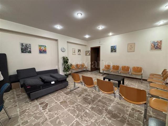 Ufficio in vendita a Monte Po-Nesima-San Leone-Rapisardi, Catania
