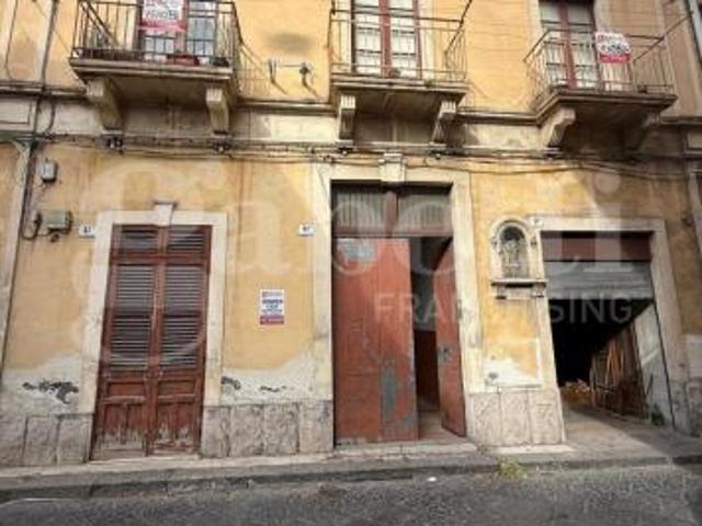 Appartamento in vendita a Centro storico, Catania