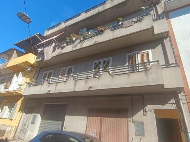 Palazzo in vendita a Calabria, Reggio Calabria
