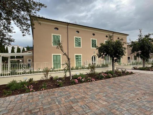 Palazzo in affitto a Navacchio, Cascina