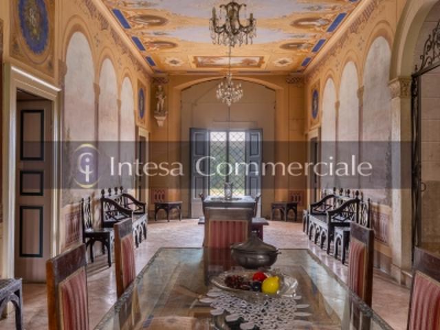 Palazzo in vendita a Verolanuova, Lombardia