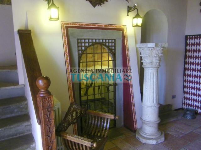 Palazzo in vendita a Volterra, Toscana