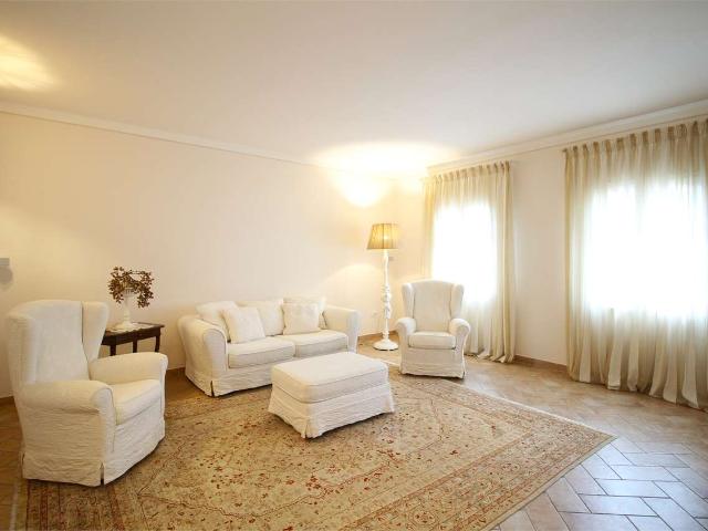 Palazzo in vendita a Buti, Toscana