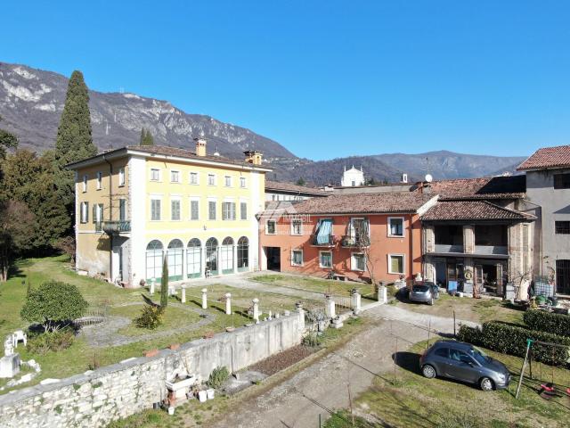 Palazzo in vendita a Botticino Sera, Botticino