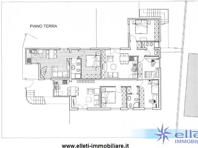 Palazzo in vendita a Romagnano, Marina Di Massa