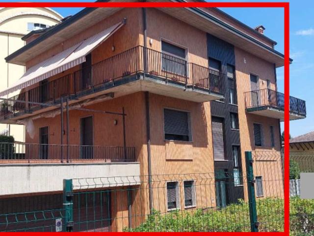 Palazzo in vendita a Villanterio, Lombardia