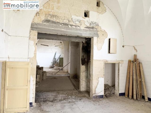 Palazzo in vendita a Puglia, Lecce