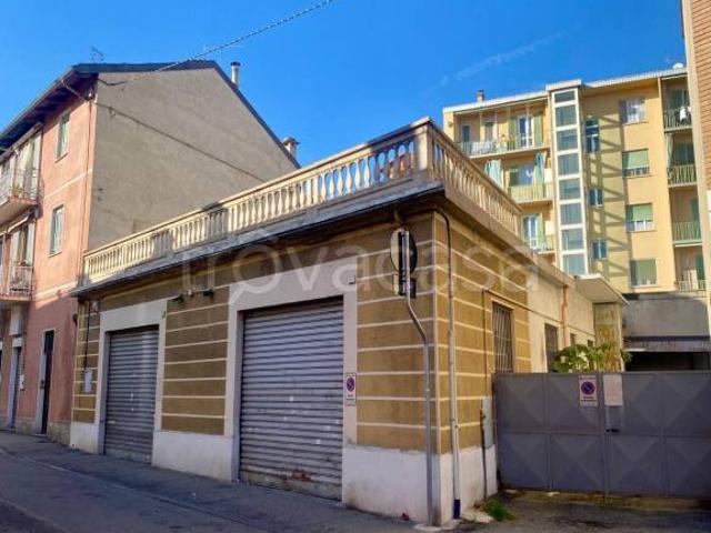 Palazzo in affitto a San Luigi, Pinerolo