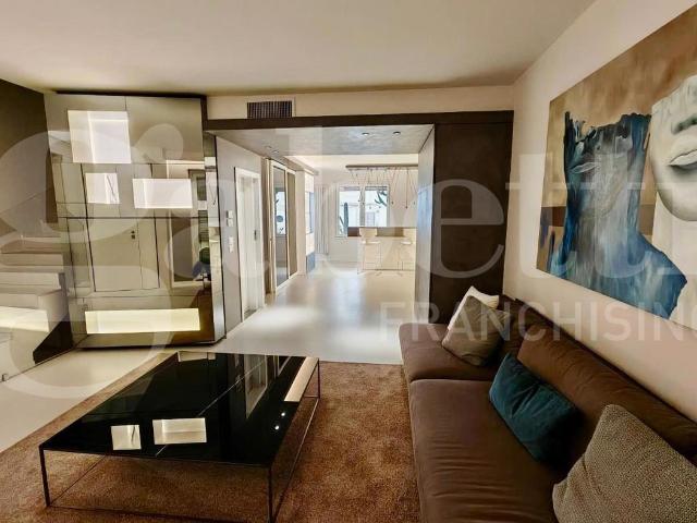 Palazzo in vendita a Puglia, Barletta-andria-trani