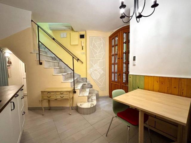 Palazzo in vendita a Municipio 1, Puglia