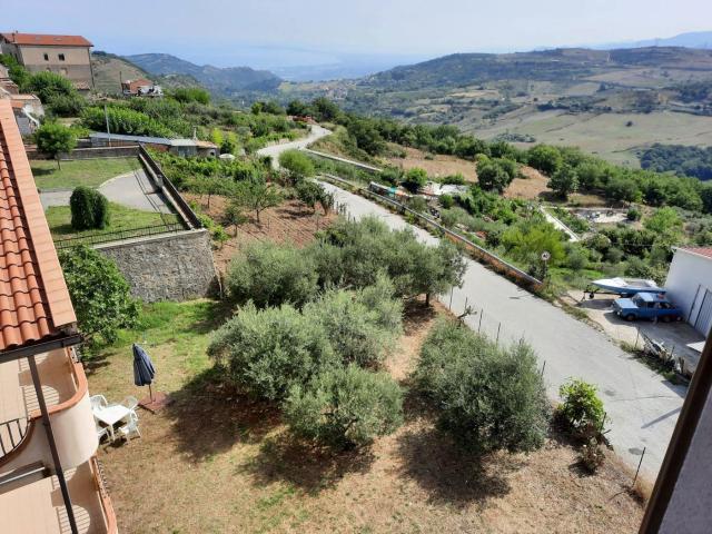 Palazzo in vendita a Basicò, Sicilia