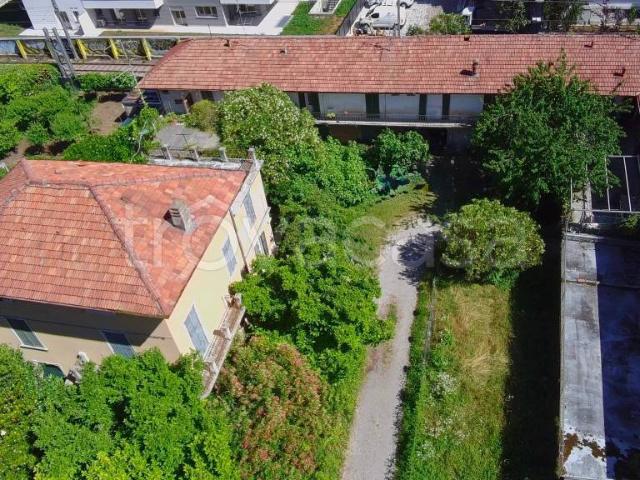 Palazzo in vendita a Bergamo, Lombardia