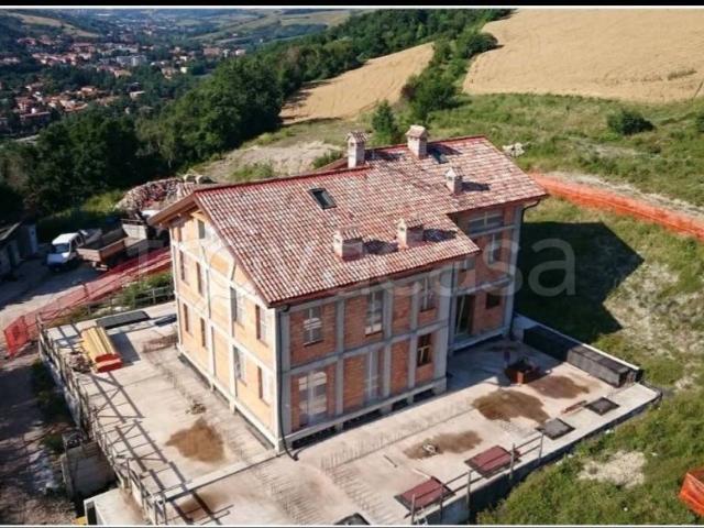 Palazzo in vendita a Monte Donato, Bologna
