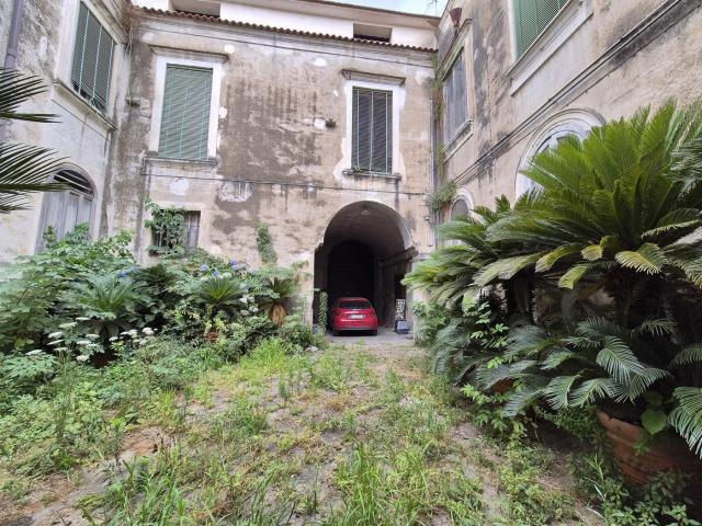 Palazzo in vendita a Località Case Sparse, Cardito