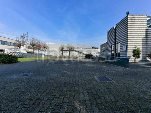 Palazzo in vendita a Cernusco Sul Naviglio, Lombardia