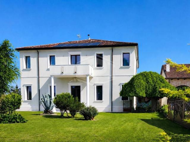 Palazzo in vendita a Cervarese Santa Croce, Veneto
