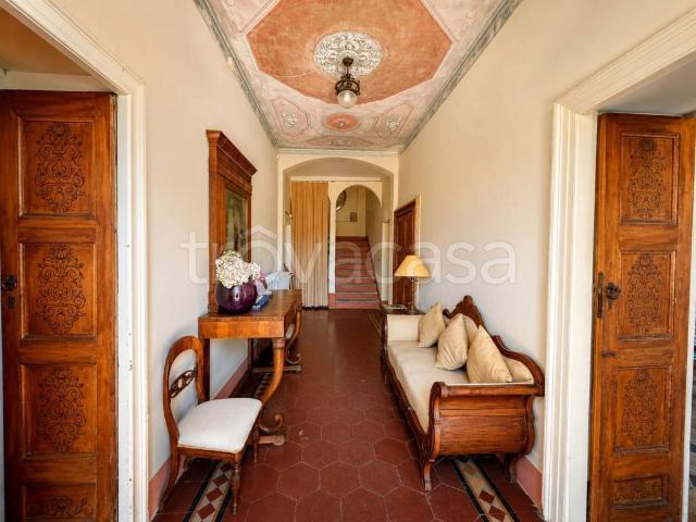 Palazzo in vendita a Como, Lombardia