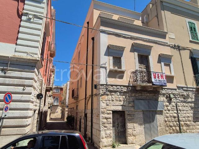 Palazzo in vendita a Puglia, Bari
