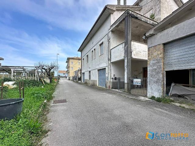 Palazzo in vendita a Marche, Ascoli Piceno