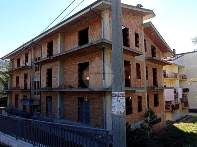 Palazzo in vendita a Domanico, Cosenza