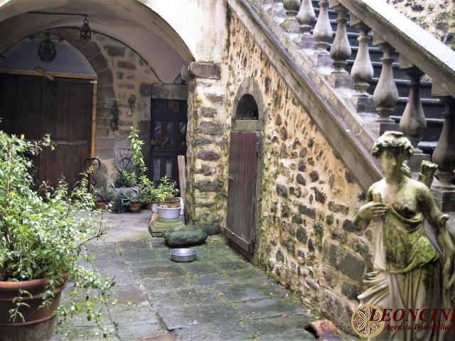 Palazzo in vendita a Unione di comuni Montana Lunigiana, Filattiera