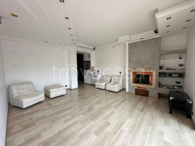 Palazzo in vendita a Tor Lupara, Roma Capitale