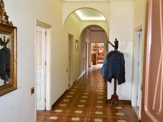 Palazzo in vendita a Trivio di Formia, Formia