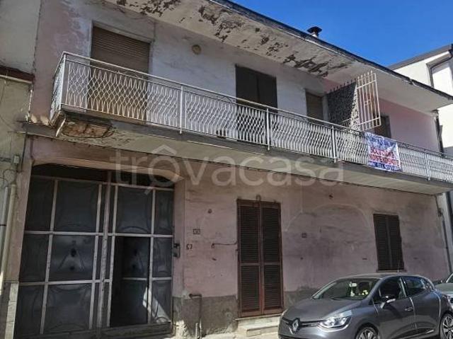 Palazzo in vendita a Frattaminore, Napoli