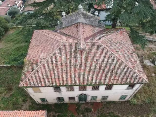 Palazzo in vendita a Galzignano Terme, Padova