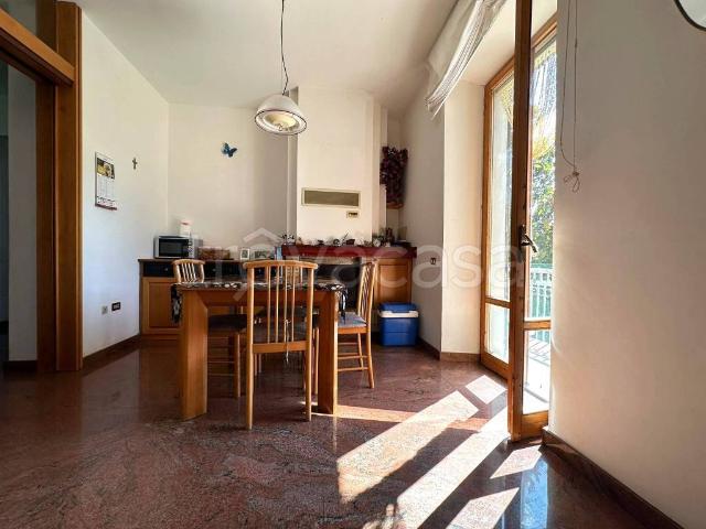 Palazzo in vendita a Marche, Macerata