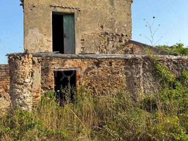 Palazzo in vendita a Calabria, Vibo Valentia