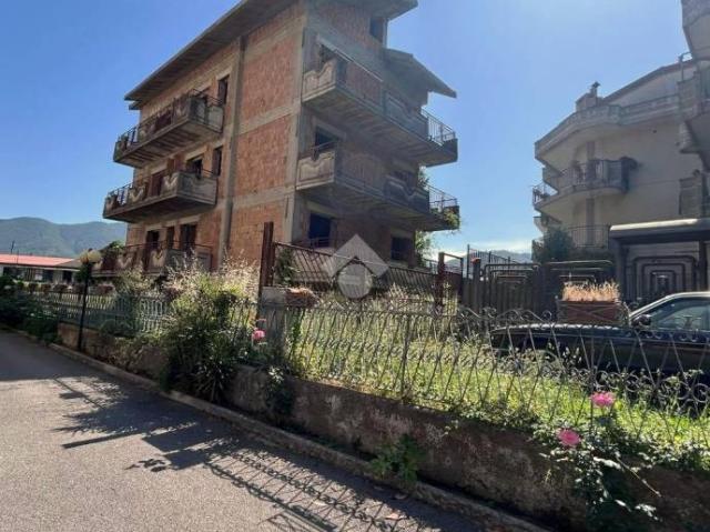 Palazzo in vendita a Bolano, Fisciano