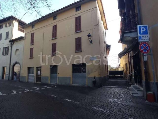 Palazzo in vendita a Medolago, Lombardia
