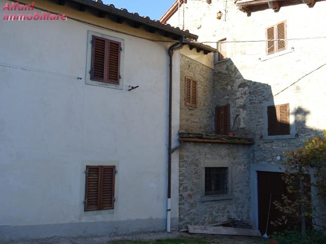 Villa Indipendente in vendita a Castello Prato, Montemignaio
