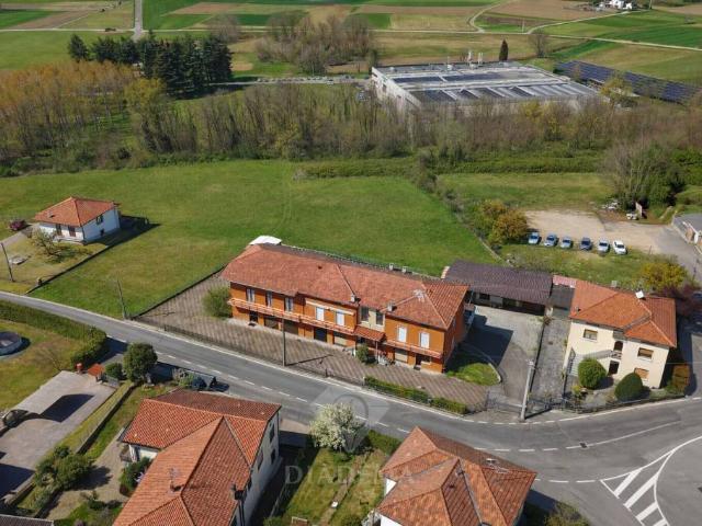 Palazzo in vendita a Mornago, Lombardia