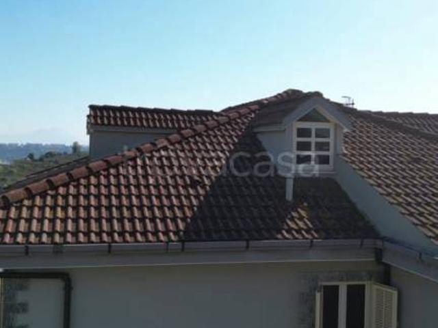 Palazzo in vendita a Napoli