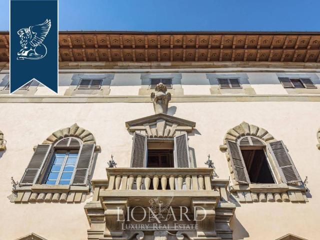 Palazzo in vendita a Pistoia, Toscana