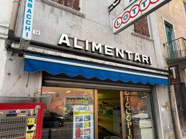 Palazzo in vendita a Ponte nelle Alpi, Ponte Nelle Alpi